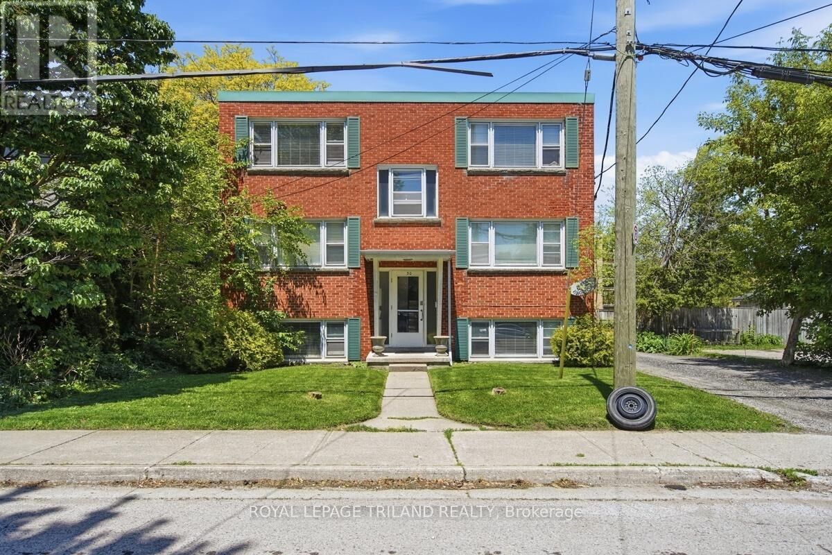Property Photo:  30 McClary Avenue 8  ON N6C 1P7 