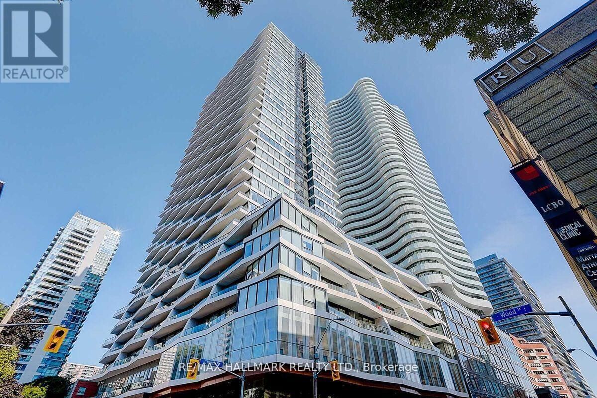 Property Photo: 85 Wood Street 4317 ON M4Y 0E8