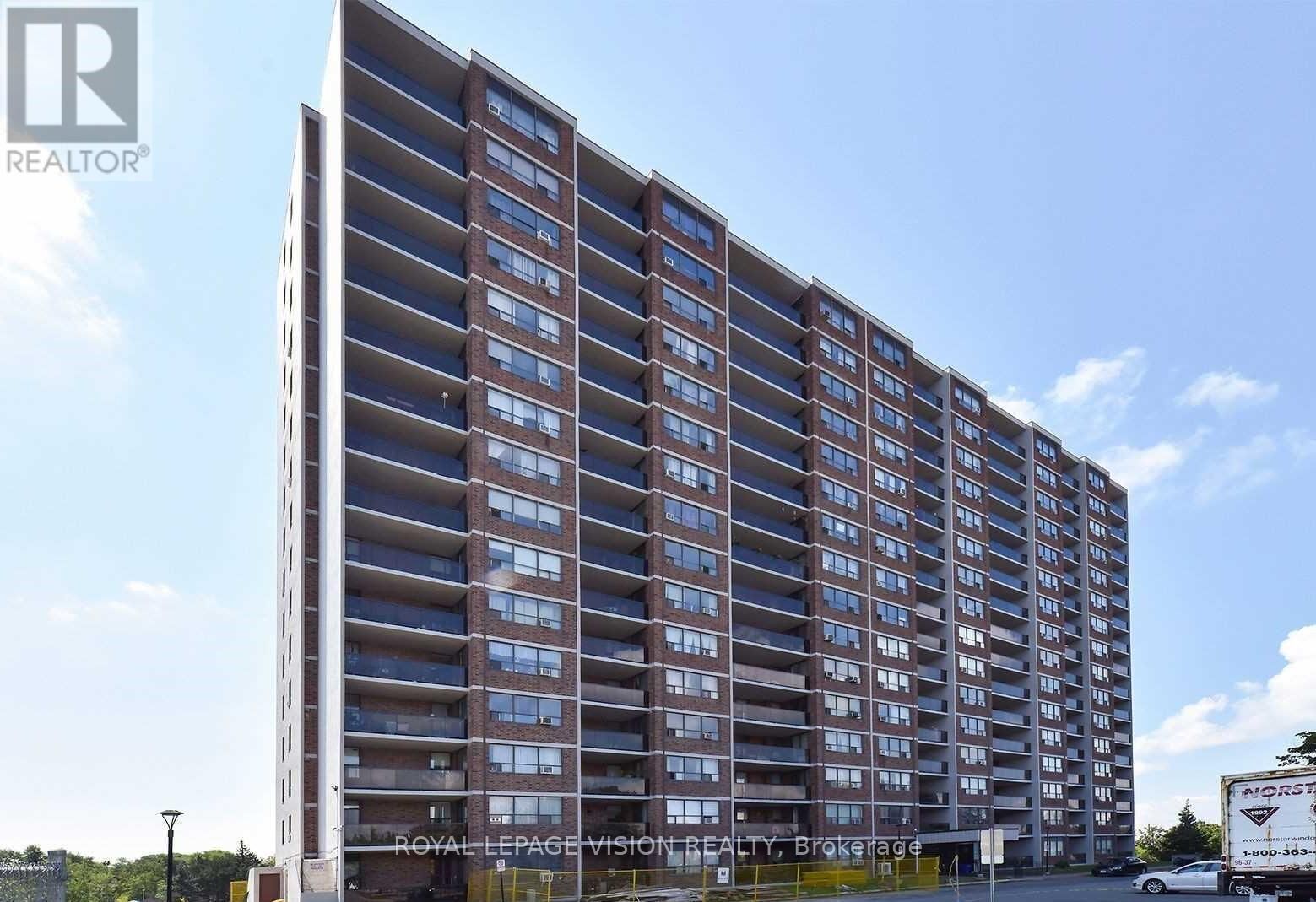 Property Photo:  45 Sunrise Avenue 708  ON M4A 2S3 