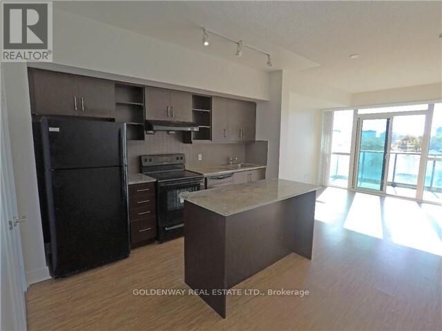 Property Photo:  35 Brian Peck Crescent 527  ON M4G 0A5 