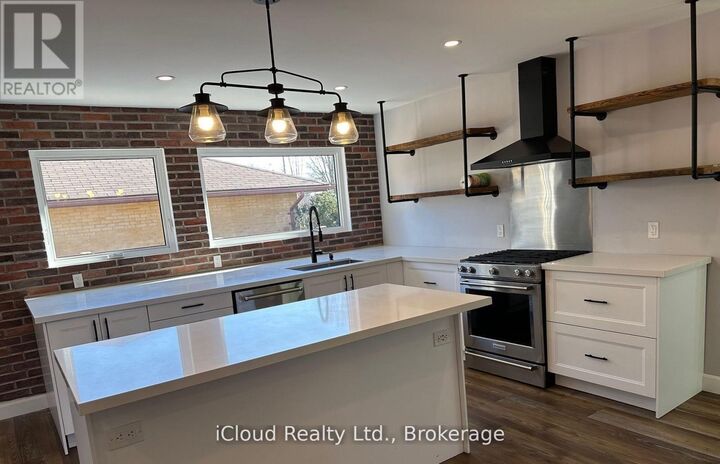 Property Photo: 747 Glenforest Street West Main ON L1J 5E9