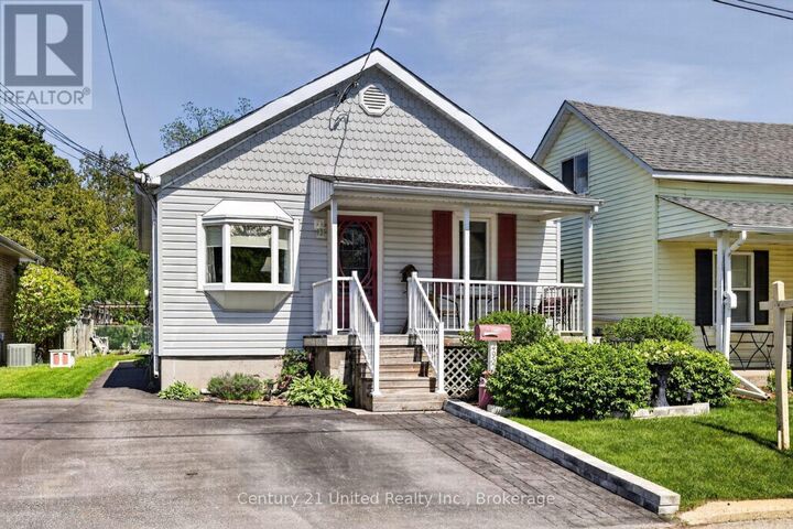 Property Photo:  492 Cross Street  ON K9H 4T2 