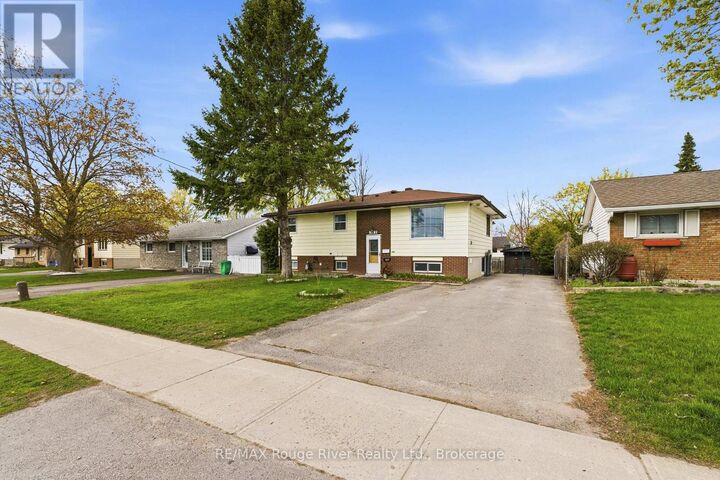 Property Photo:  599 Otonabee Drive Unit 2  ON K9J 7X8 