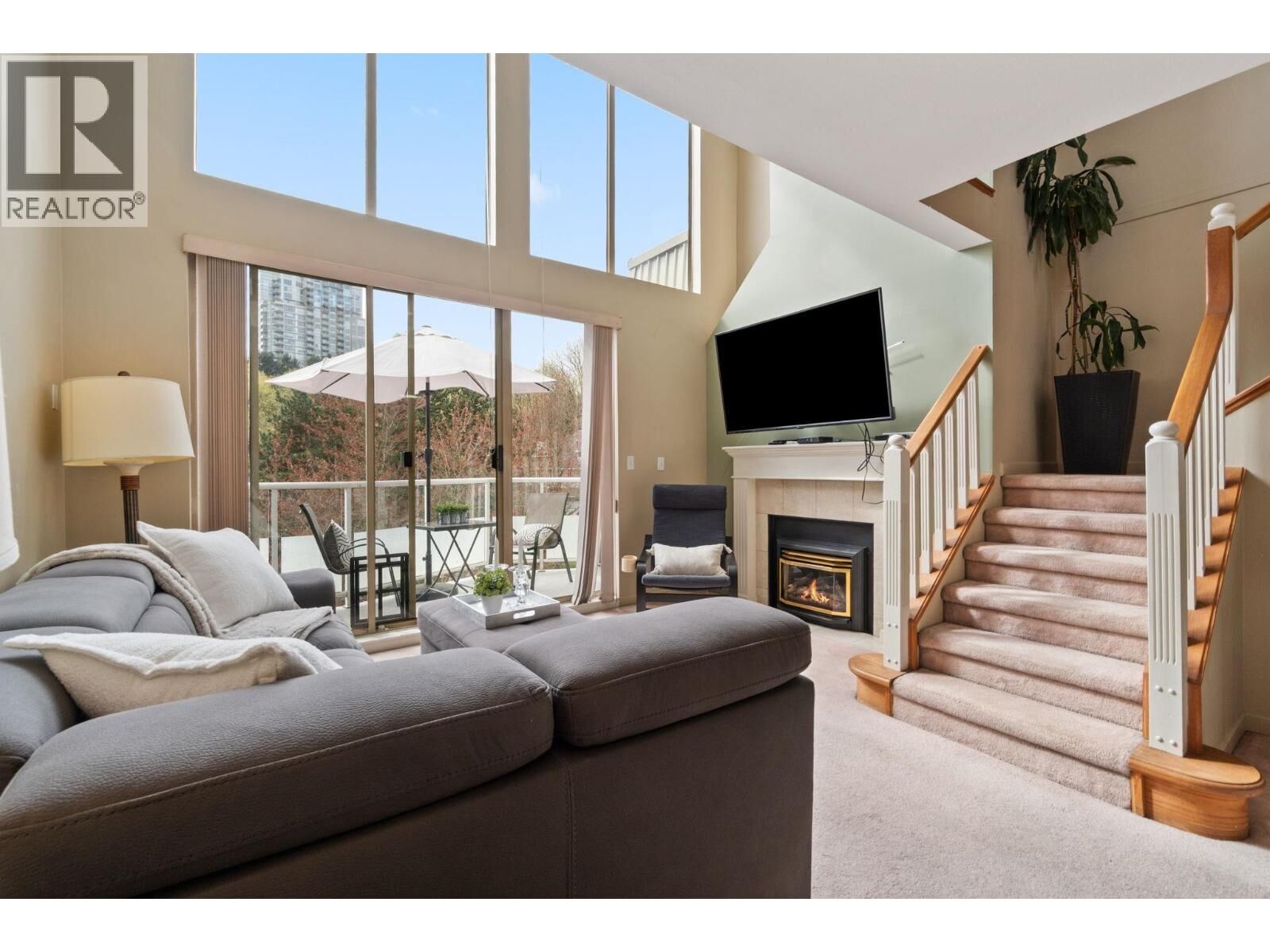 Property Photo:  60 Richmond Street 402  BC V3L 5R7 