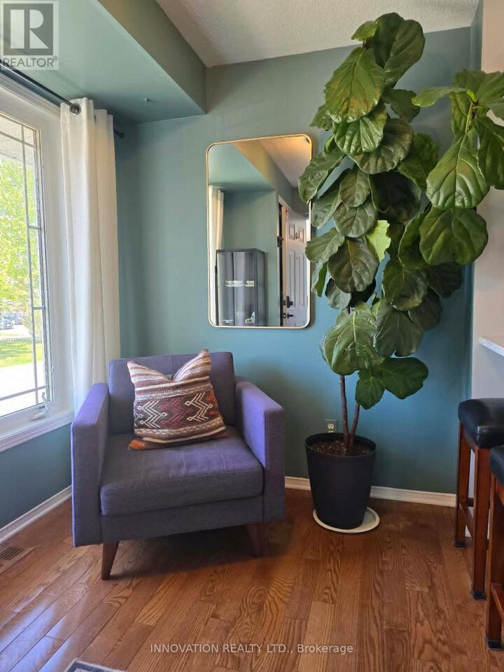 Property Photo: 466 Hillsboro Private ON K2M 3A7