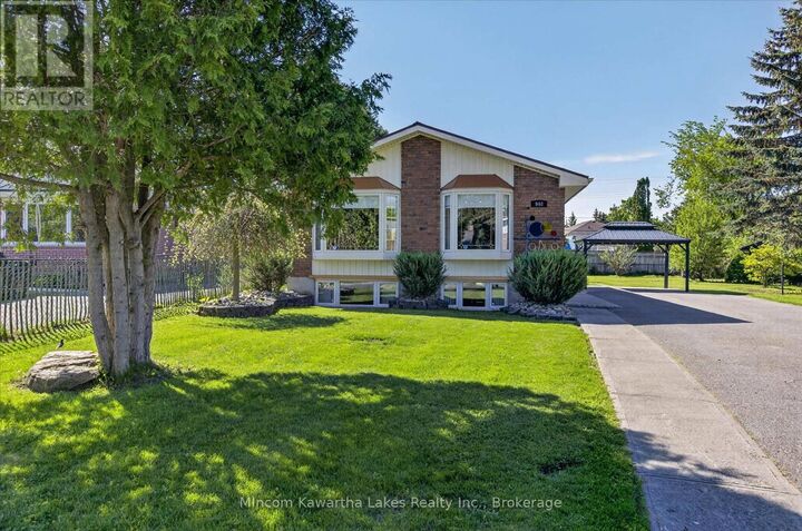 Property Photo:  948 St Pauls Street  ON K9H 6J6 