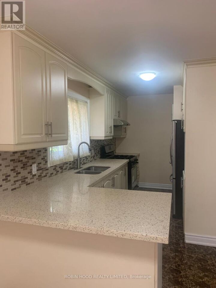 Property Photo: 63 Pachino Boulevard Main ON M1R 4J6