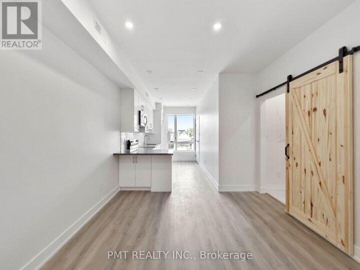 Property Photo:  531 Delaware Avenue North 1fm  ON M6H 2V3 
