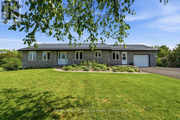 Property Photo:  330 Thrasher Road  ON K0K 2V0 