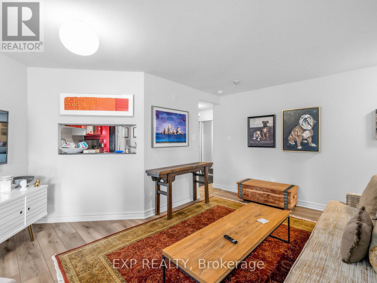 Property Photo:  77 Maitland Place 1127  ON M4Y 2V6 