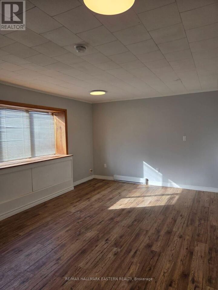 Property Photo:  129 Main Street  ON K0M 1A0 