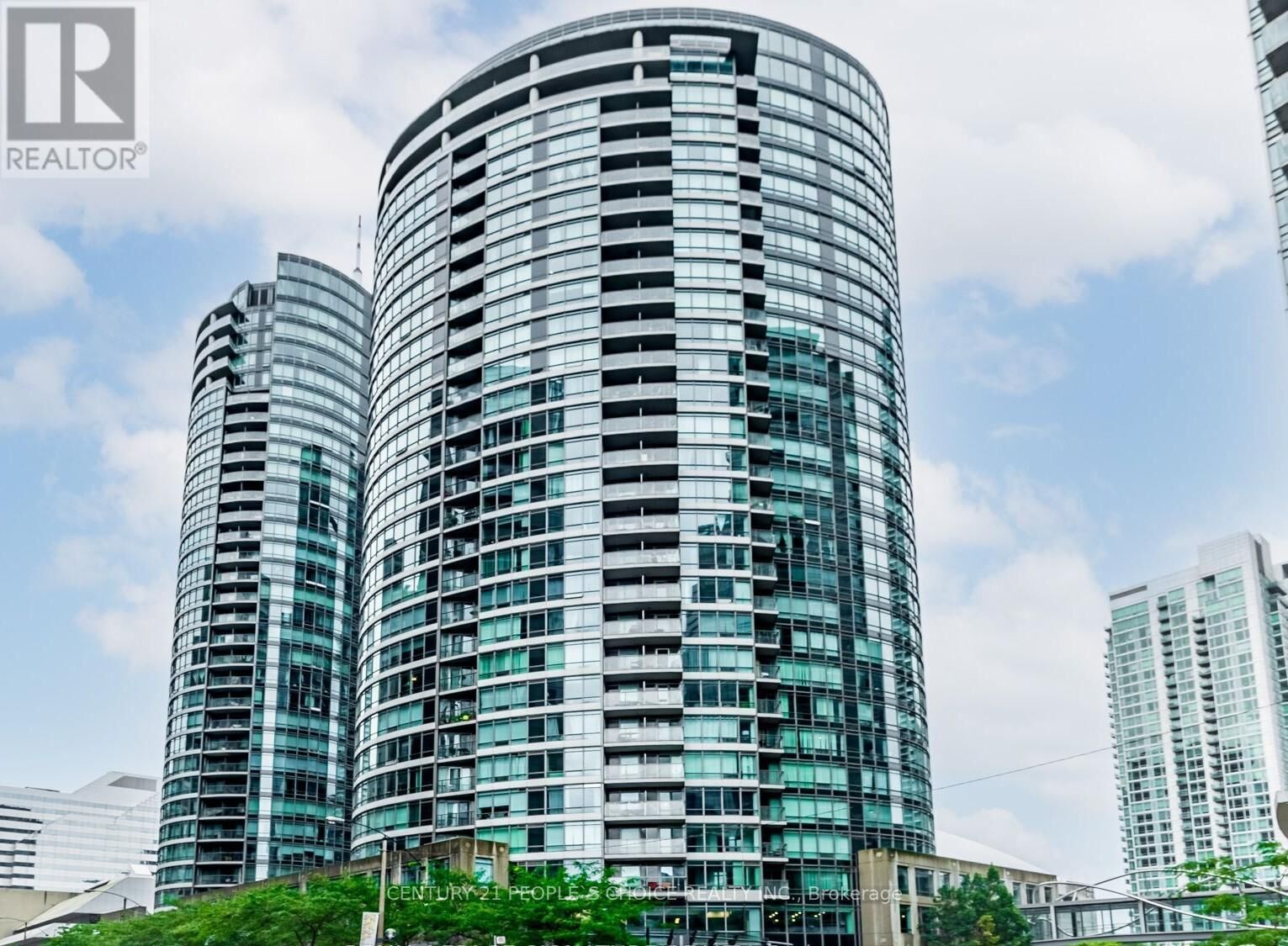 Property Photo:  373 Front Street West 2111  ON M5V 3R7 