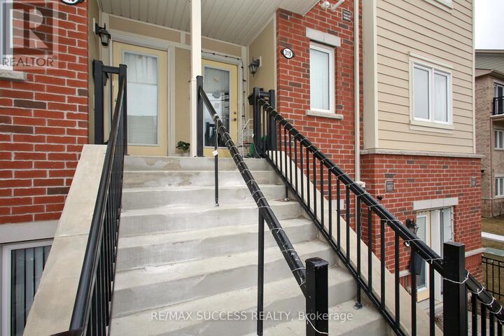 Property Photo:  250 Sunny Meadow Boulevard 320  ON L6R 3Y7 