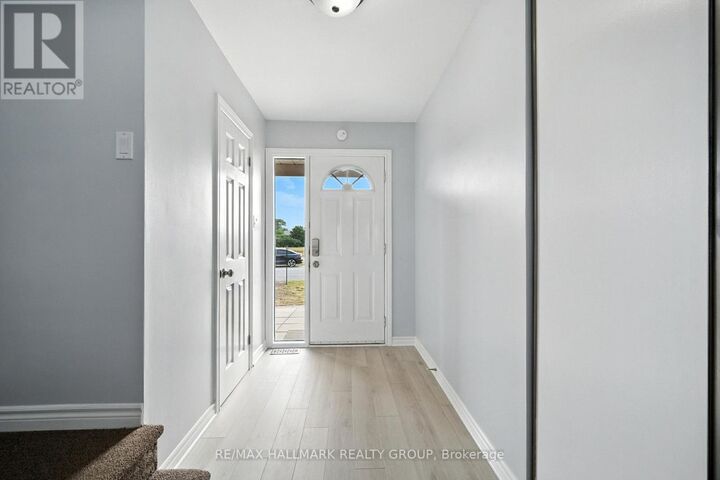 Property Photo: 55 Fair Oaks Crescent ON K2G 4W3