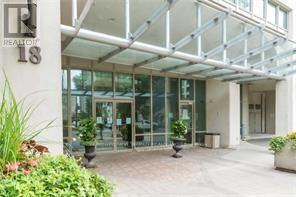Property Photo: 18 Parkview Avenue 2515 ON M2N 7H7