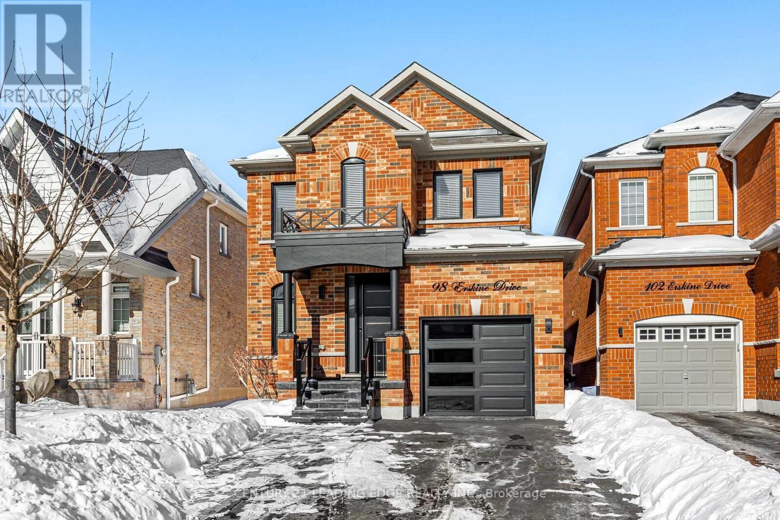 Property Photo:  98 Erskine Drive Lower  ON L1B 1G9 