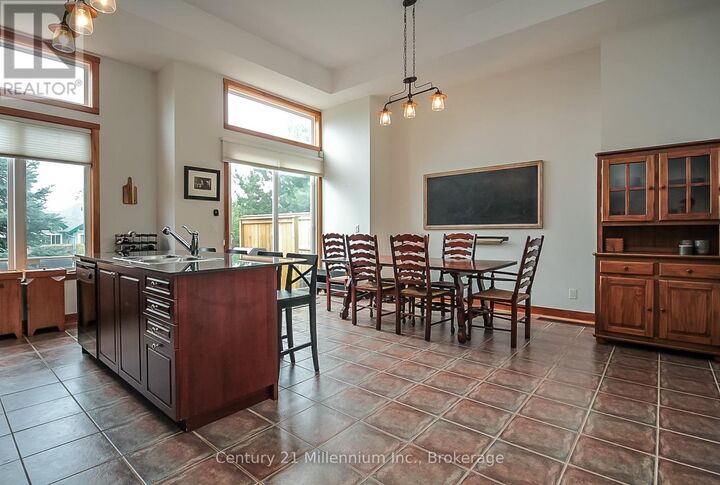 Property Photo:  104 Farm Gate Road 7  ON L9Y 0L7 