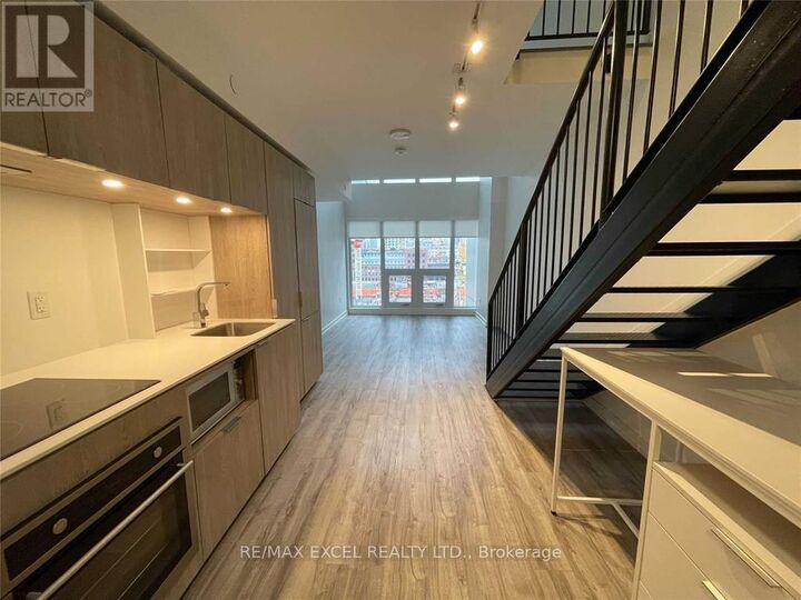 Property Photo:  77 Shuter Street 529  ON M5B 0B8 