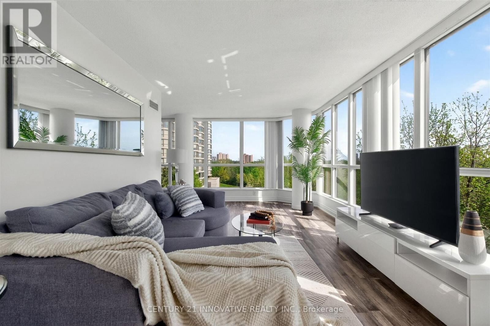 Property Photo:  5 Rowntree Road 415  ON M9V 5G9 