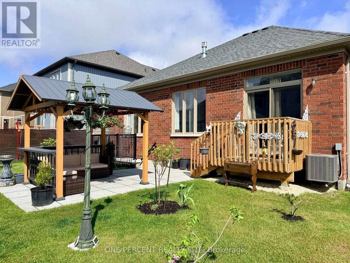 Property Photo:  261 Wilcox Drive  ON L0M 1S0 
