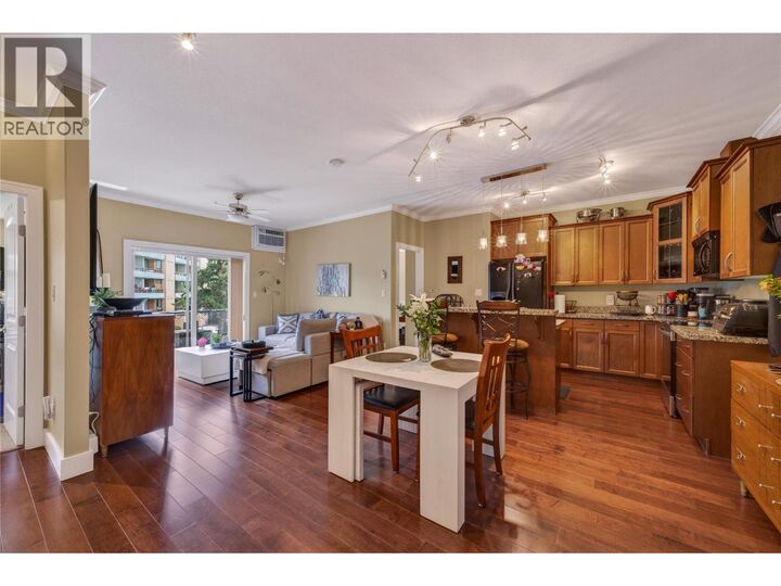 240 Wade Avenue W Avenue 305 — photo 1