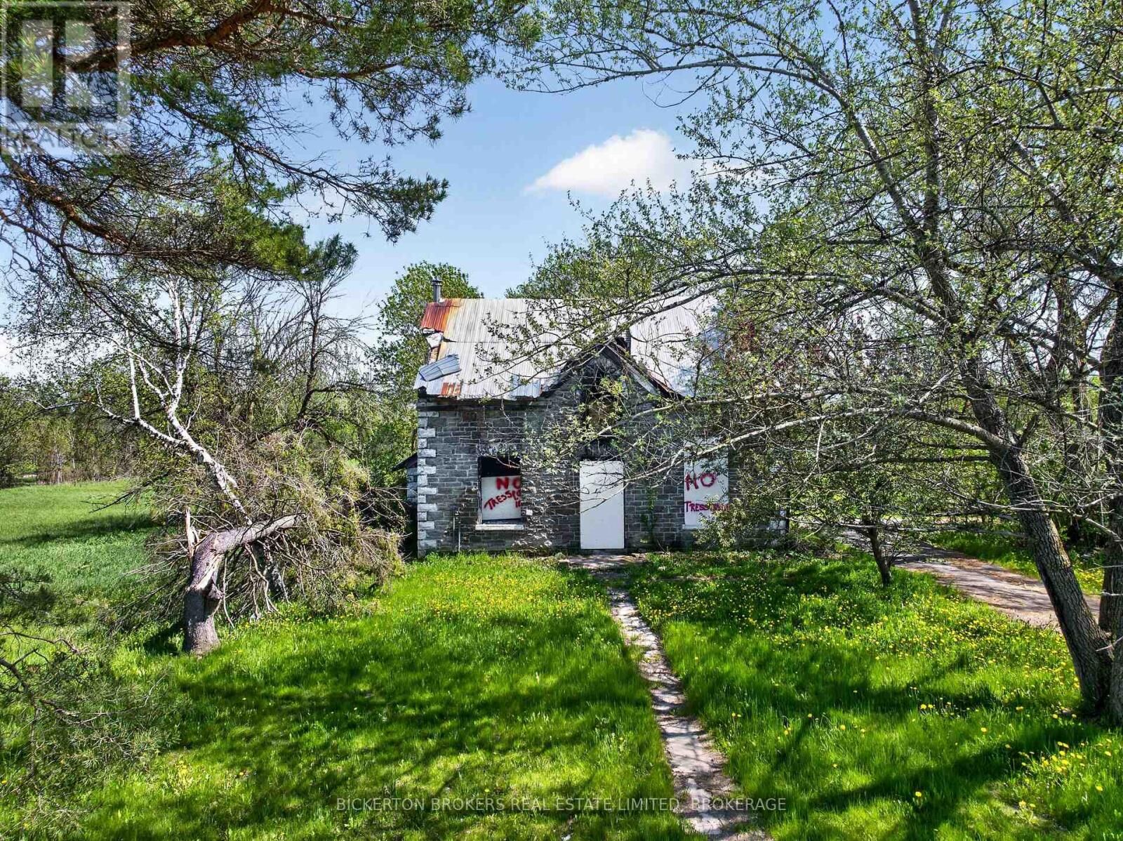 Property Photo: 10655 Jellyby Road ON K0G 1R0