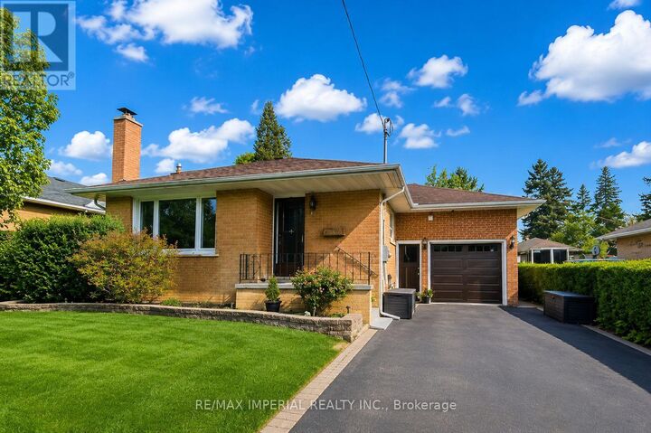 Property Photo:  711 Gilbert Street West Main  ON L1N 1S1 