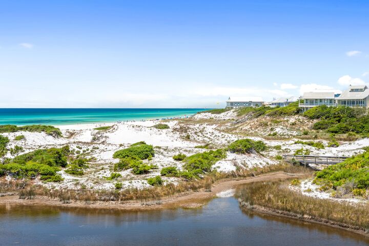 Property Photo: 54 Tortola Lane FL 32459