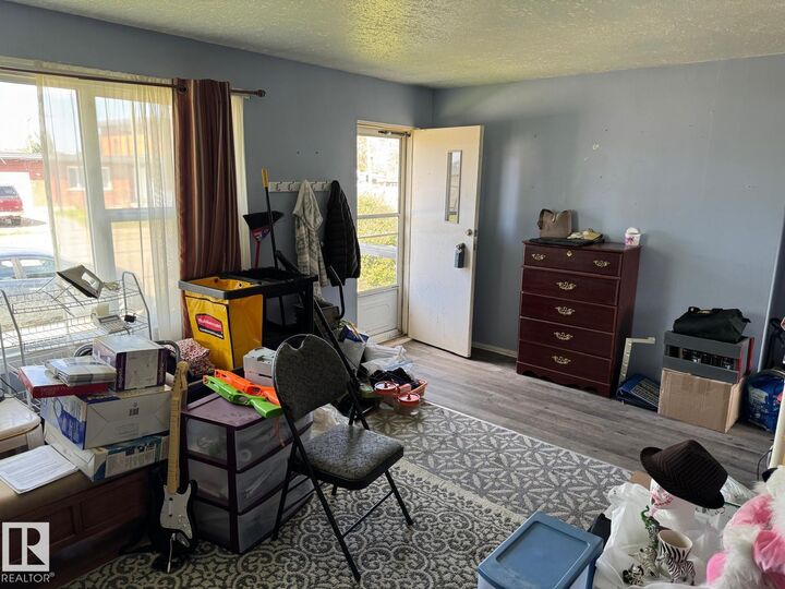 Property Photo: 4907 51 Avenue AB T0E 0T0