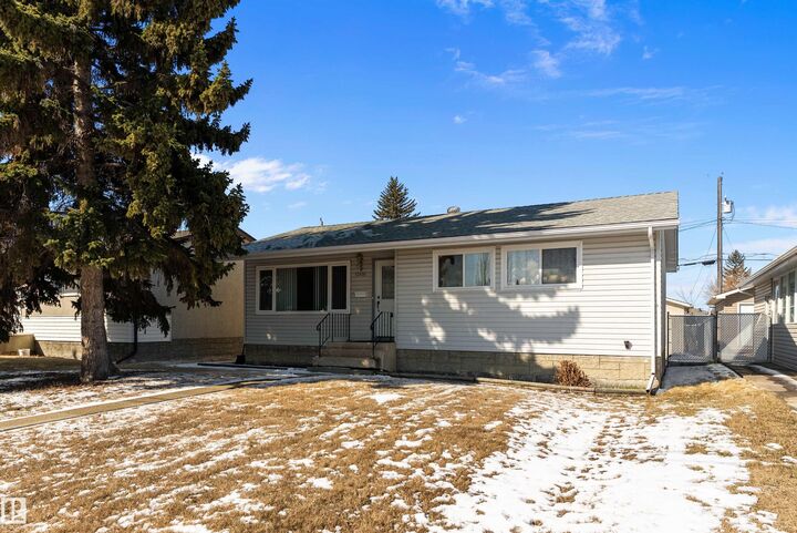 Property Photo:  13416 101 Street NW  AB T5E 4G4 