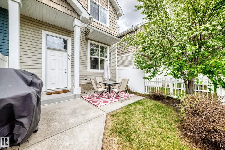Property Photo:  2051 Towne Centre Boulevard NW 68  AB T6R 0G8 