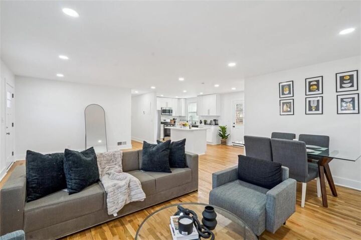 Property Photo: 3169 Canary Court GA 30032