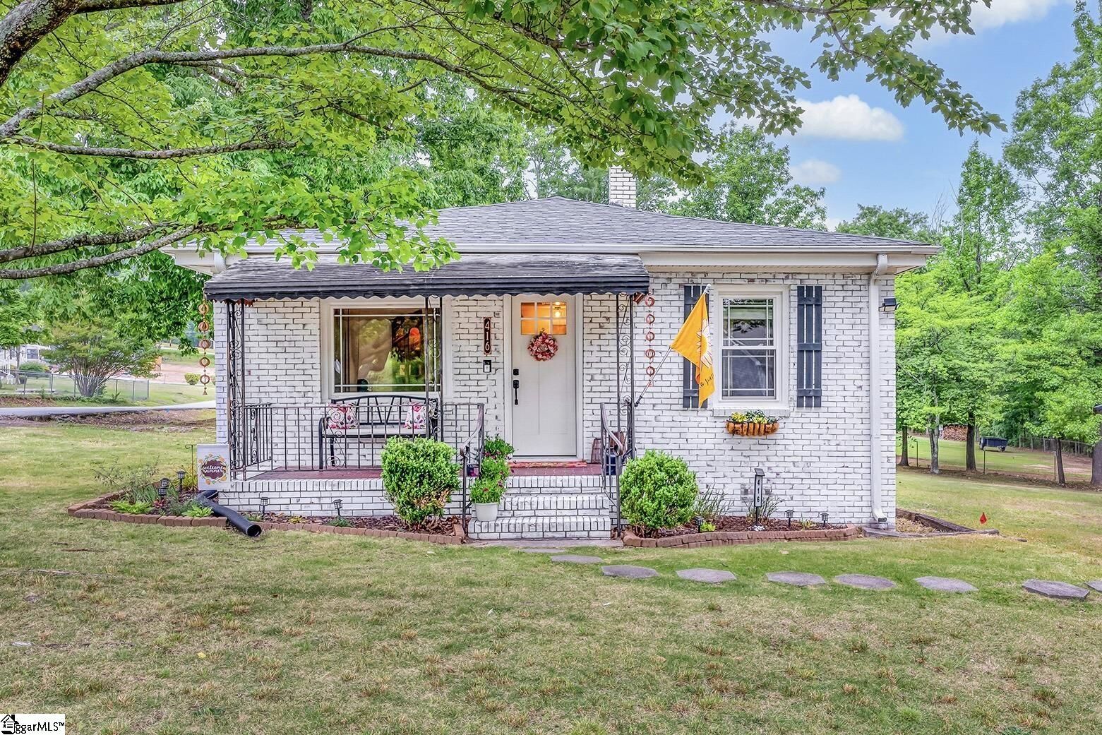 Property Photo:  416 W Belvue Road  SC 29609 