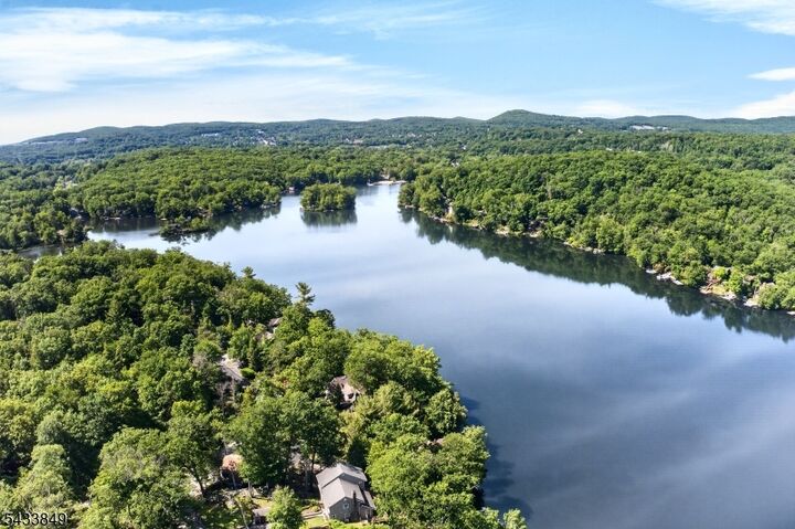 Property Photo:  73 South Rd  NJ 07403 