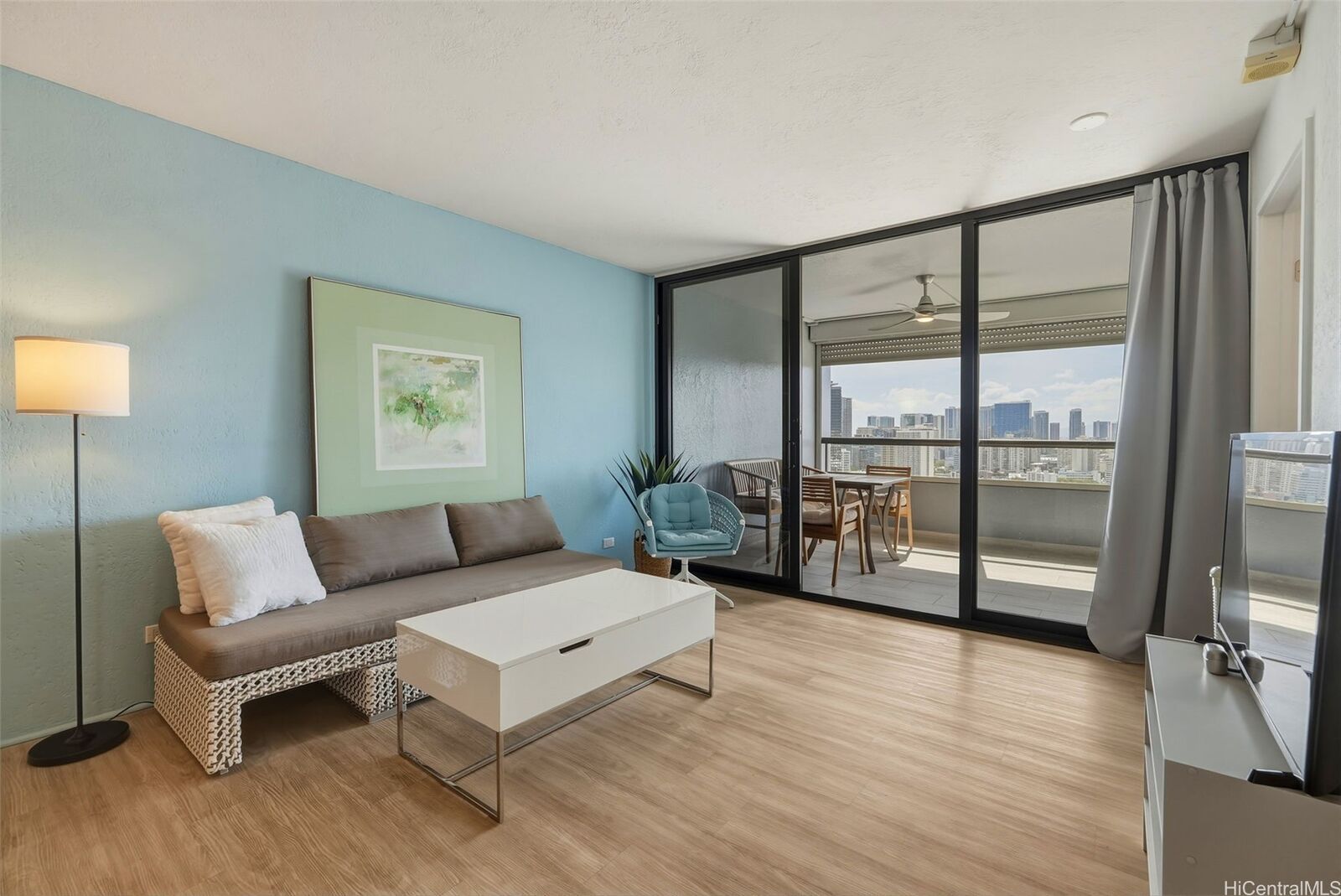 Property Photo:  2100 Date Street 2502  HI 96826 