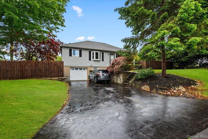 Property Photo:  21 Frankford Street  NY 10532 