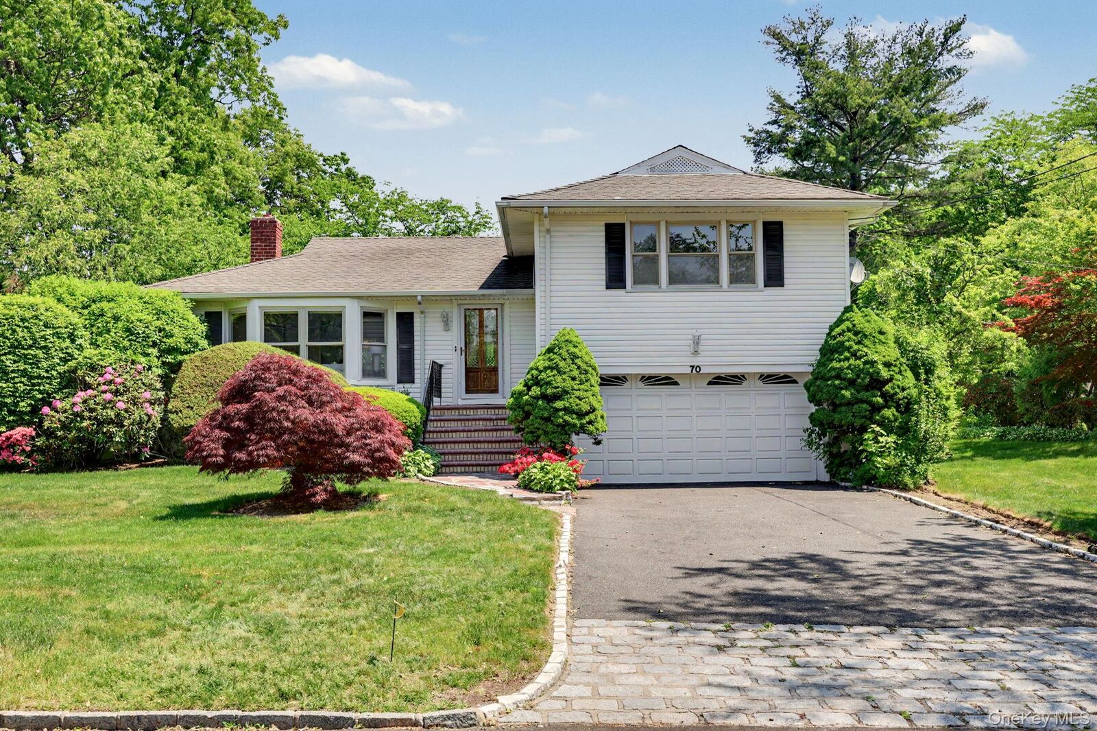 Property Photo:  70 Richbell Road  NY 10605 