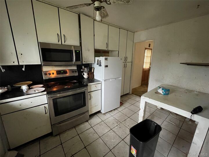 Property Photo:  2043 Paddock Road  NY 11783 