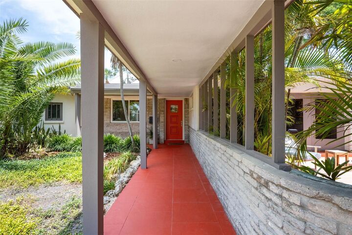 Property Photo:  6311 Bahama Shores Drive S  FL 33705 