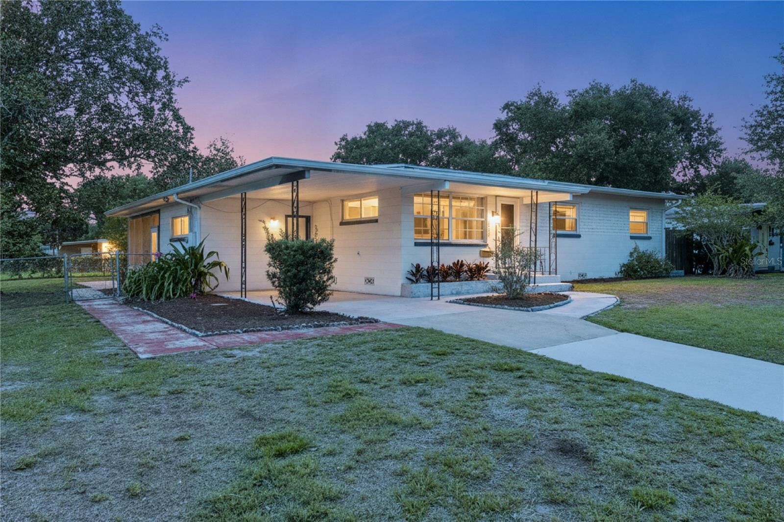Property Photo:  4203 Kildaire Avenue  FL 32812 
