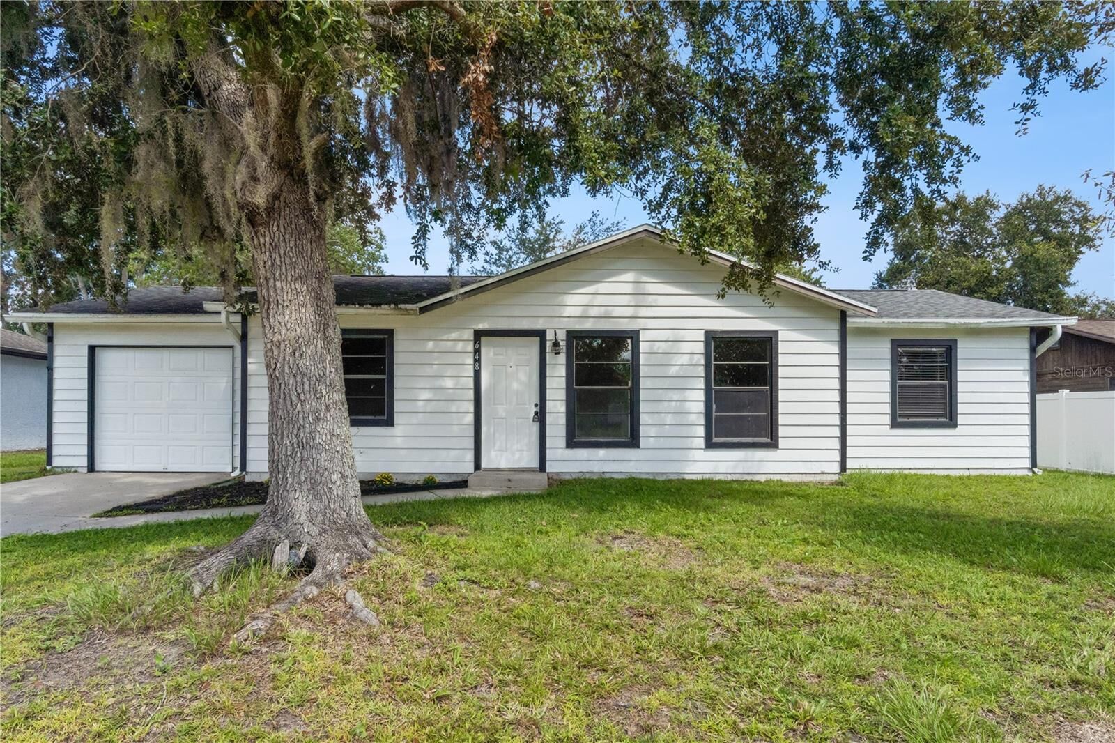 Property Photo: 648 Floridian Drive FL 34758