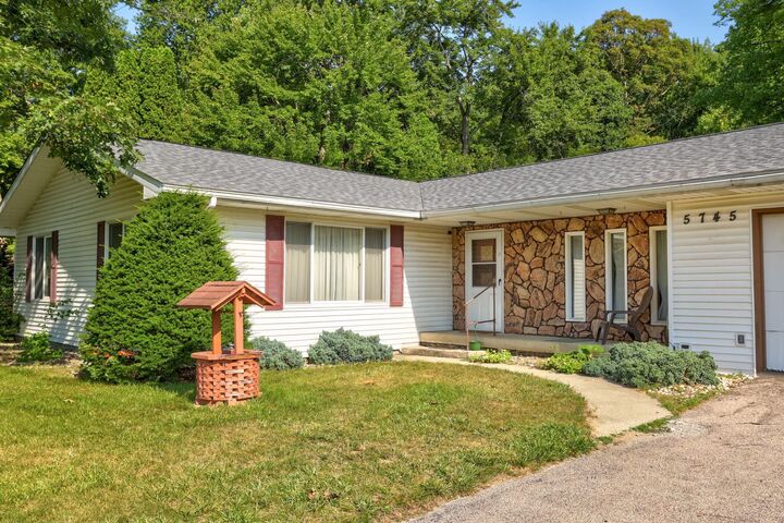Property Photo:  5745 E Townline Road  MI 48415 