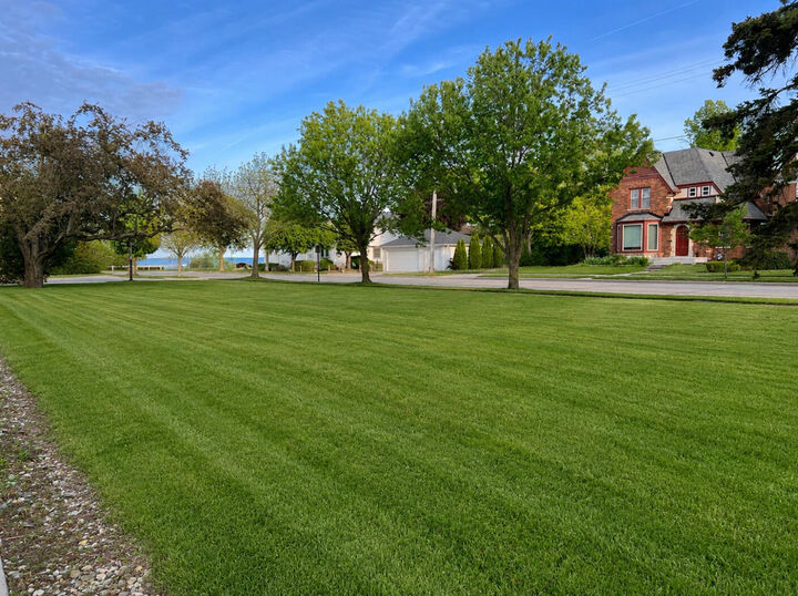 Property Photo: 3009 Chatham St WI 53402