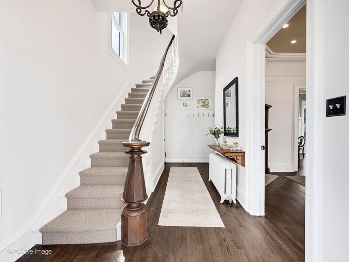 Property Photo:  318 S Ashland Avenue  IL 60525 