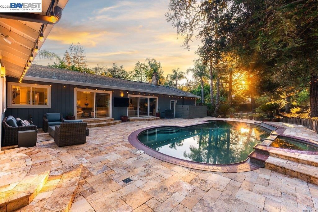 Property Photo:  3081 Oakraider Dr  CA 94507 