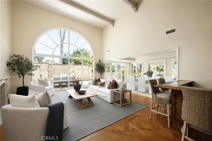 Property Photo:  4 Rue Grand Ducal  CA 92660 
