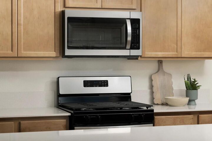 Property Photo: 2047 Shoreline Drive CA 95367