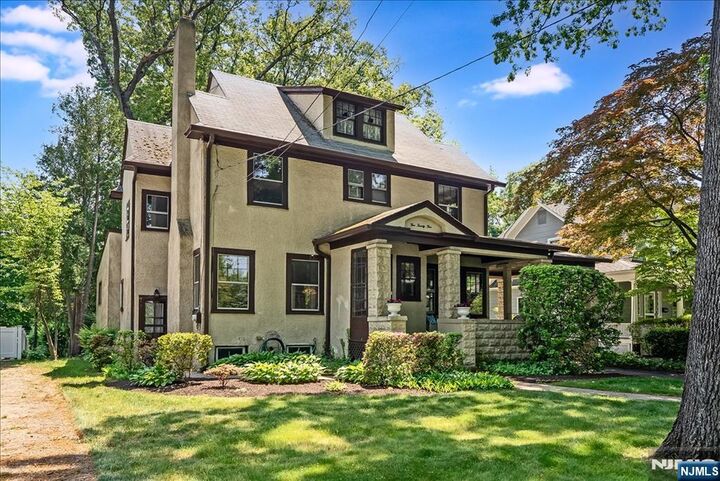 Property Photo:  525 S Maple Avenue  NJ 07452 