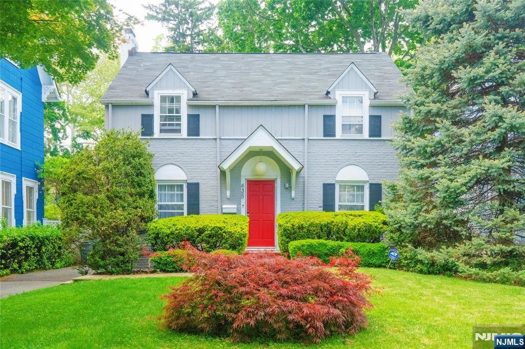 Property Photo: 435 Meeker Street NJ 07079