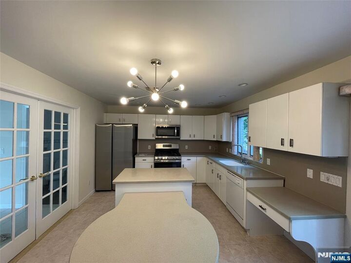 Property Photo:  510 Roff Avenue A  NJ 07650 